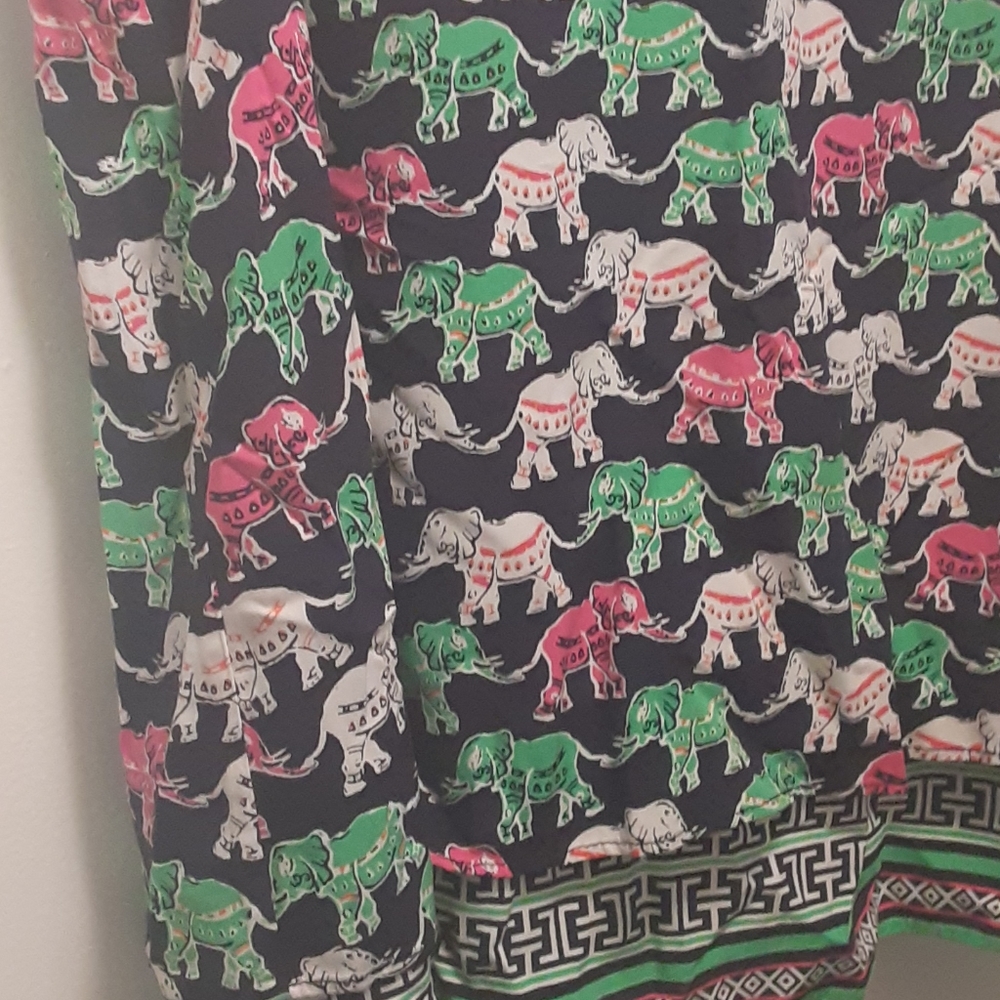 Elephant top - Picture 2 of 2